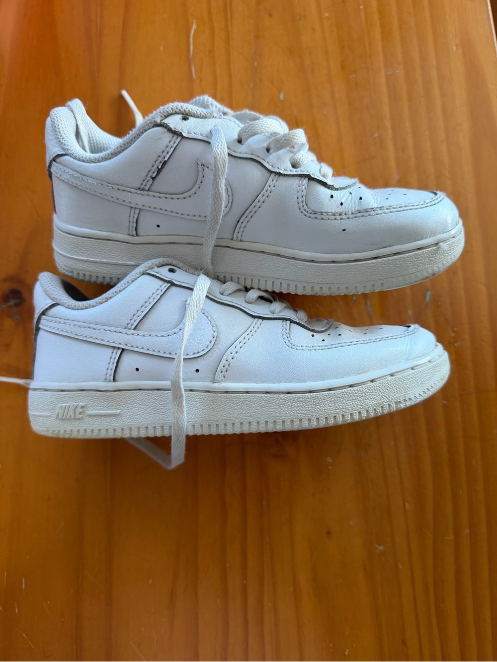 Nike Kids White Low-Top Leather Sneakers